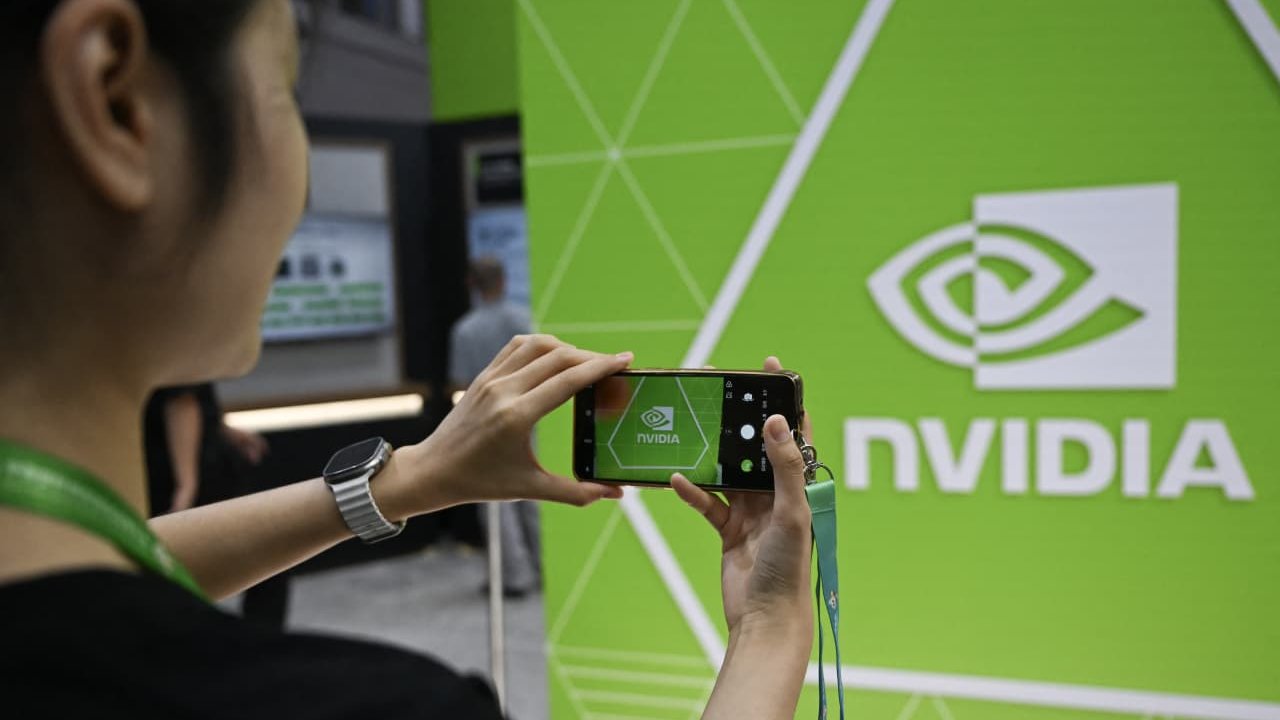 Прибыль Nvidia может спасти падающий фондовый рынок — если производитель чипов искусственного интеллекта переломит эту тенденцию