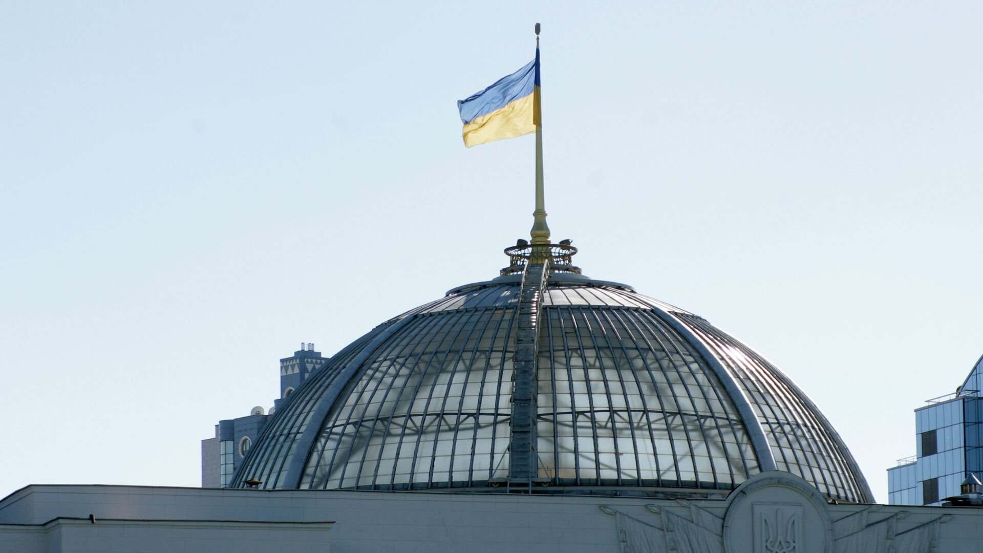 СМИ: на Украине ТЦК используют автобусы с надписью "Доставка Новой почты"