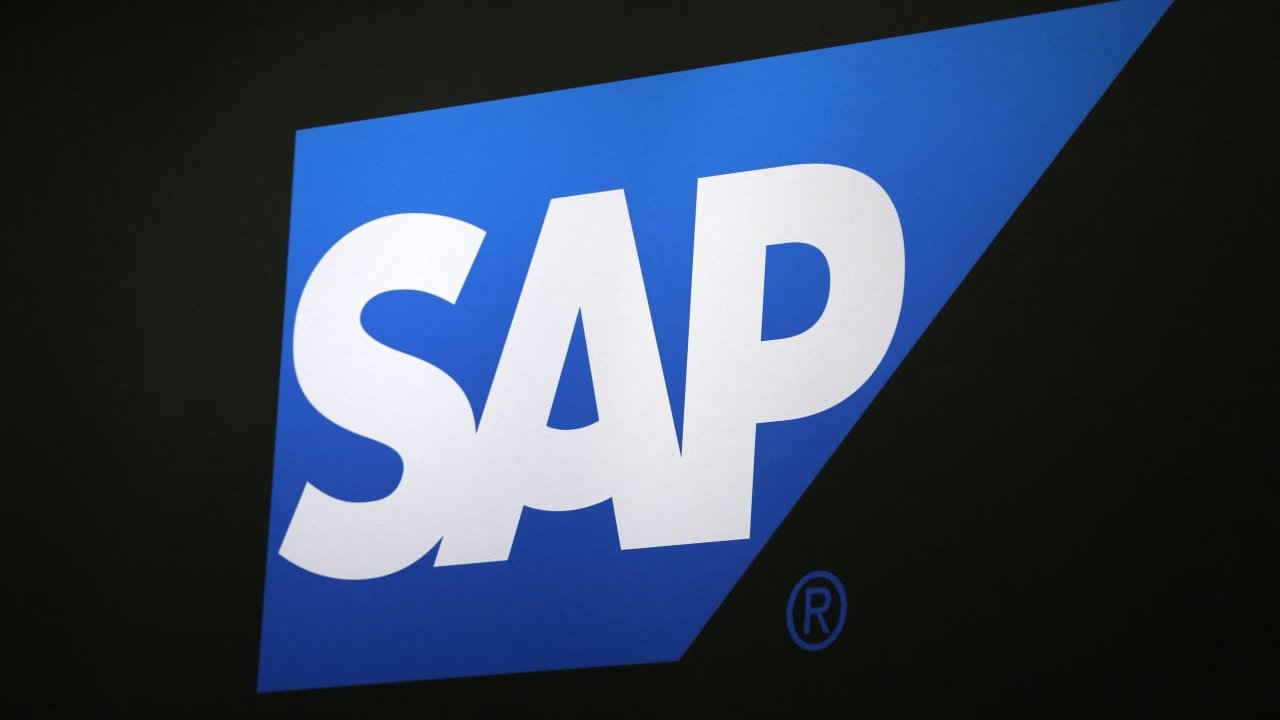 Акции SAP падают после снижения рейтинга UBS из-за «медленного» выхода на рынок ИИ