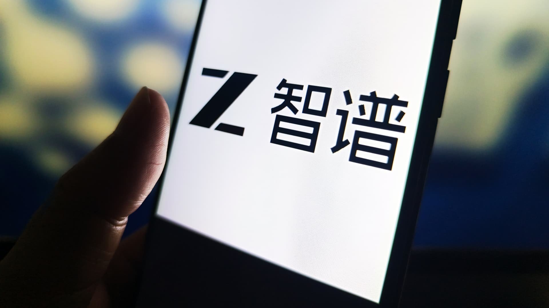 Акции Z.ai взлетели на 8% после выпуска новой ИИ-модели, работающей исключительно на китайских чипах