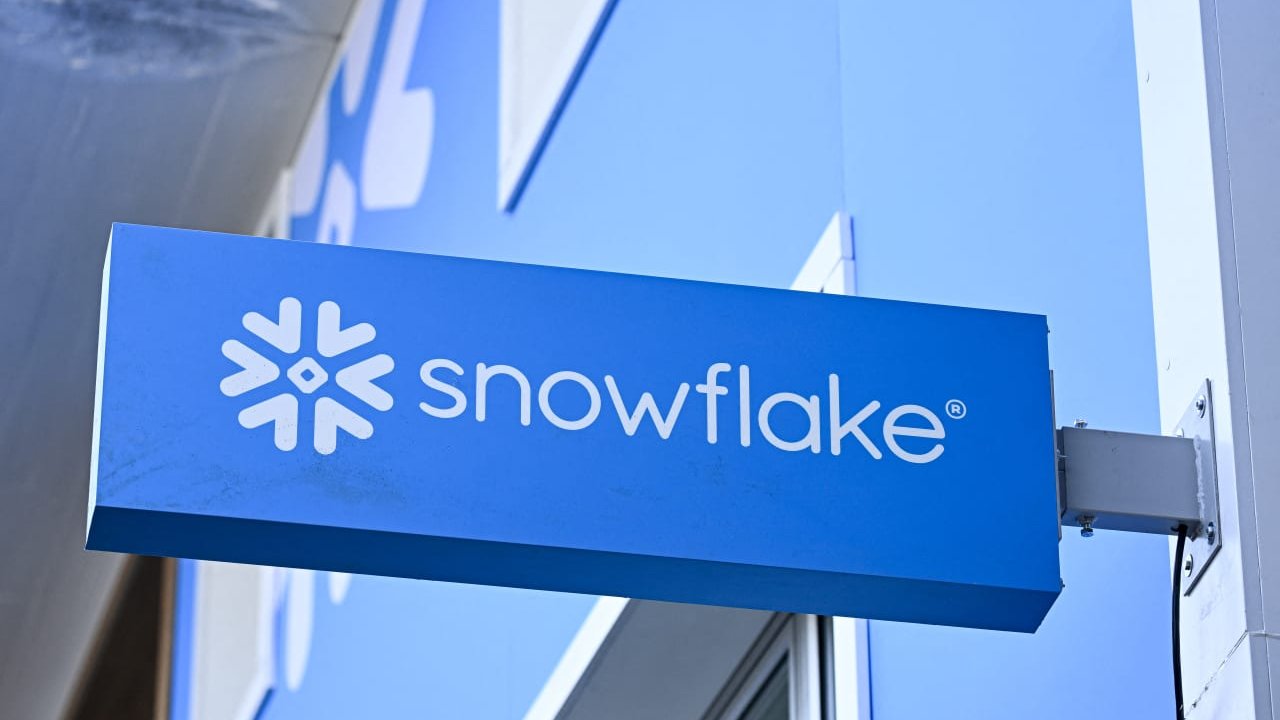 Акции Snowflake резко растут. Вот что говорят аналитики Уолл-стрит.