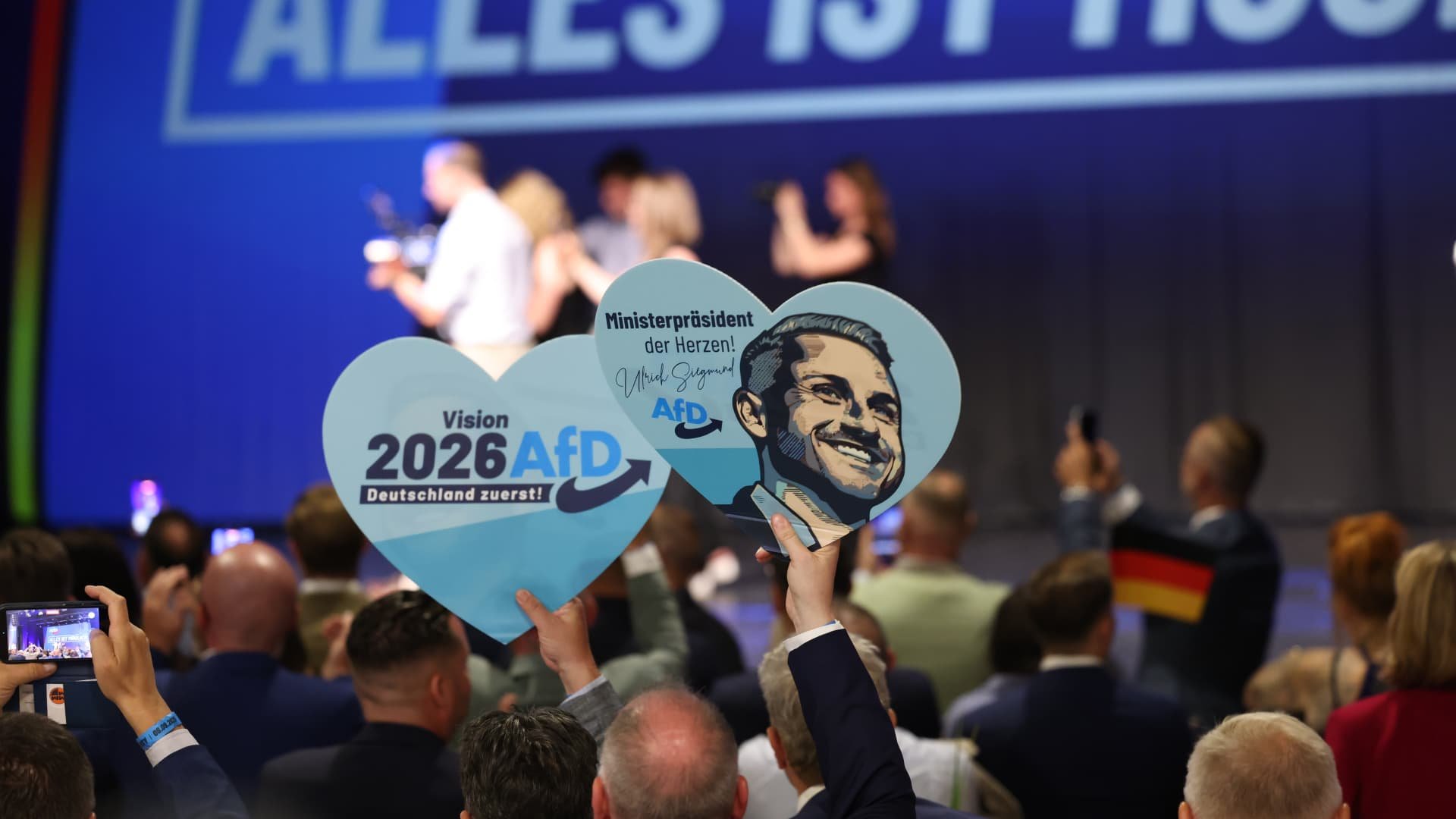 Обвал ультраправой партии AfD в Германии усиливает давление на федеральное правительство
