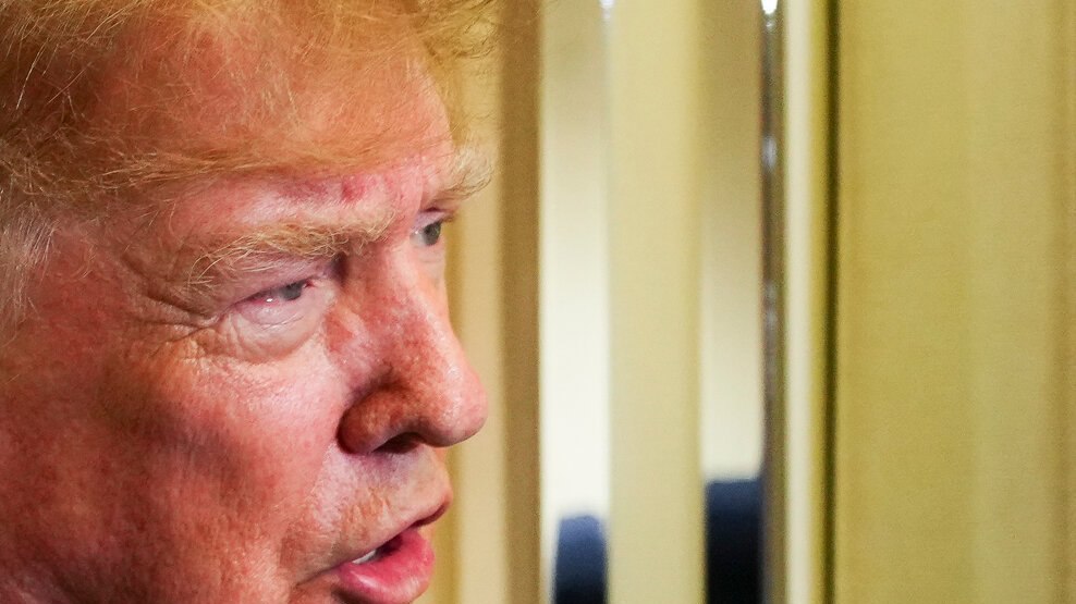Угрозы Трампа нависают над решением ФРС по ставкам
