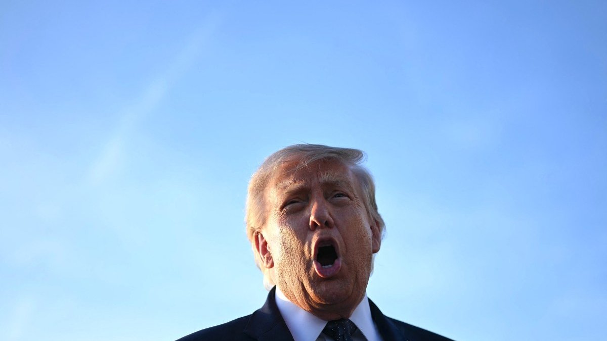 Трамп заявил, что пора дать ИИ новое название, и создаёт «ИИ-войска