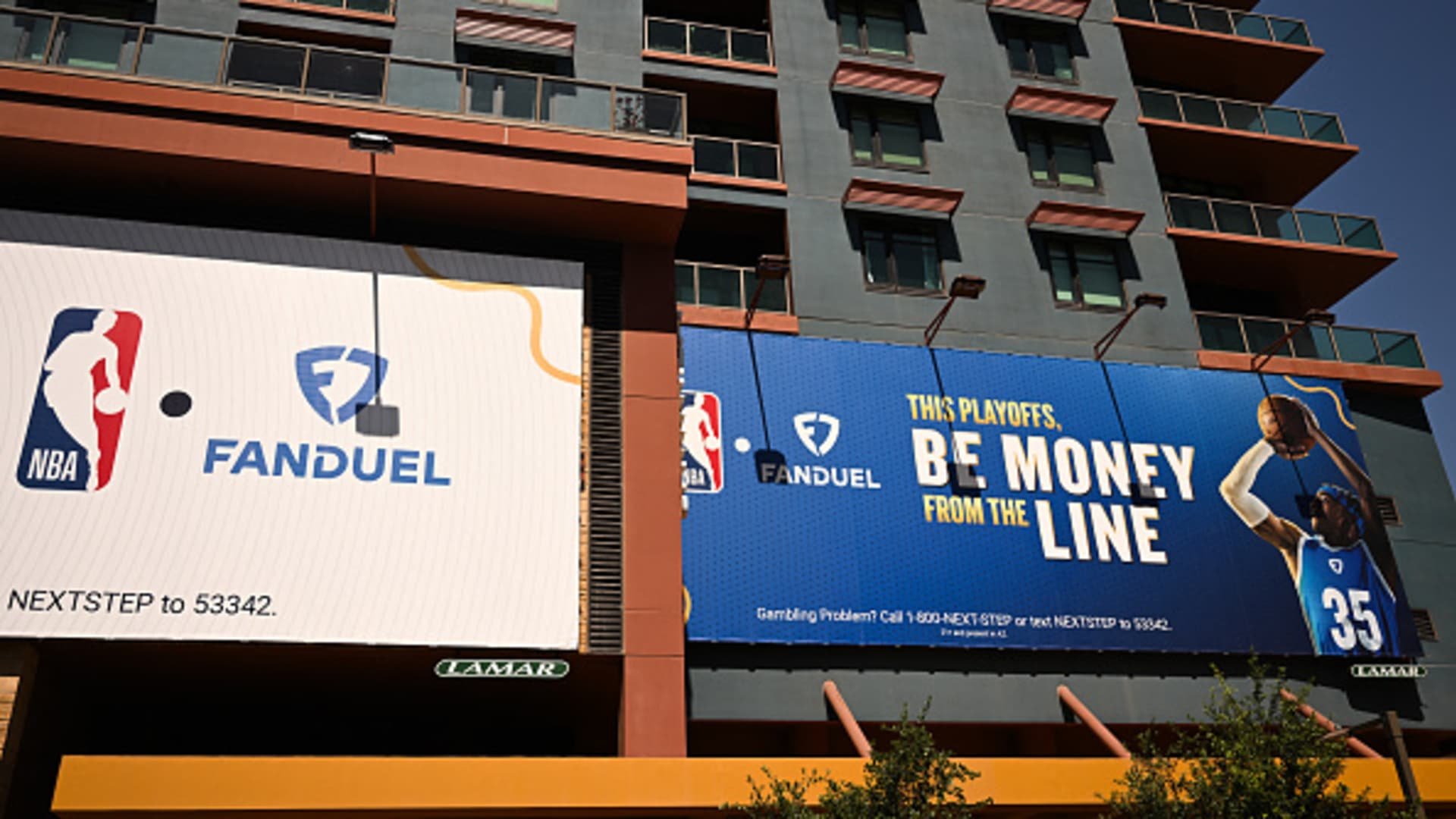 FanDuel выходит из кризиса медленнее, чем ожидалось. Rothschild & Co советует подумать дважды, прежде чем покупать акции её владельца