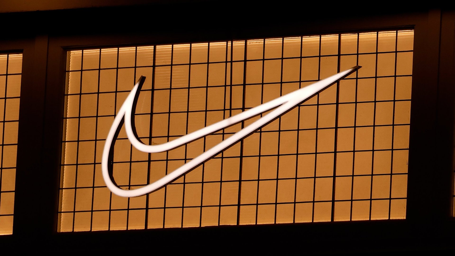 Nike объявила о новых масштабных сокращениях: одна из причин — рекордное падение продаж в Китае