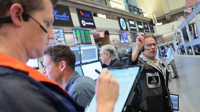 Индекс S&P 500 достиг рекордного уровня, поскольку акции компаний с искусственным интеллектом не реагируют на падение рынка облигаций