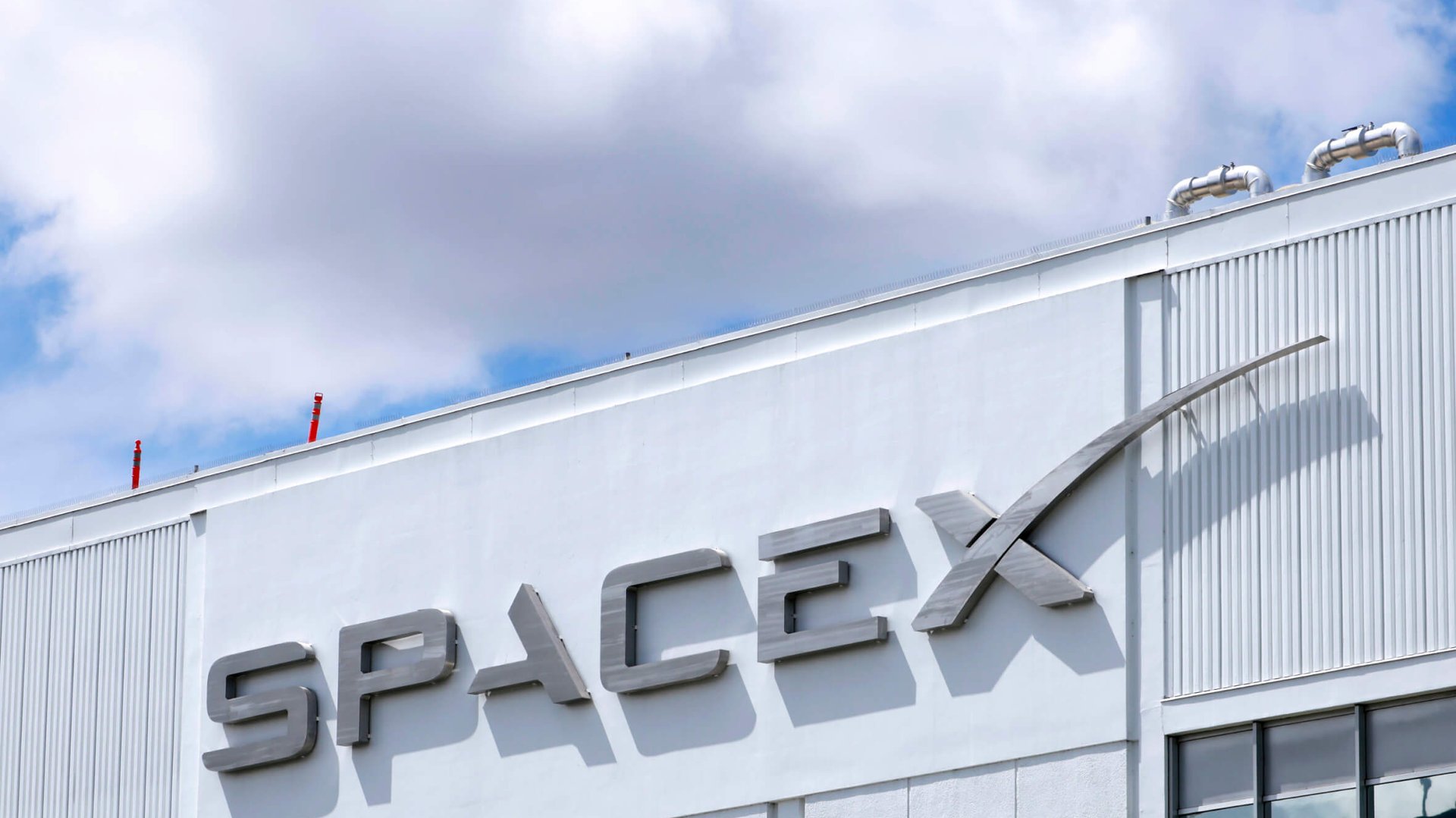 SpaceX планирует привлечь $40 млрд на развитие ИИ — деньги пойдут на чипы Nvidia и инфраструктуру для нейросетей