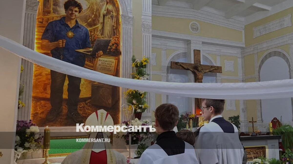 В Белоруссии освятили ИИ-икону с «кибер-апостолом» Карло Акутисом