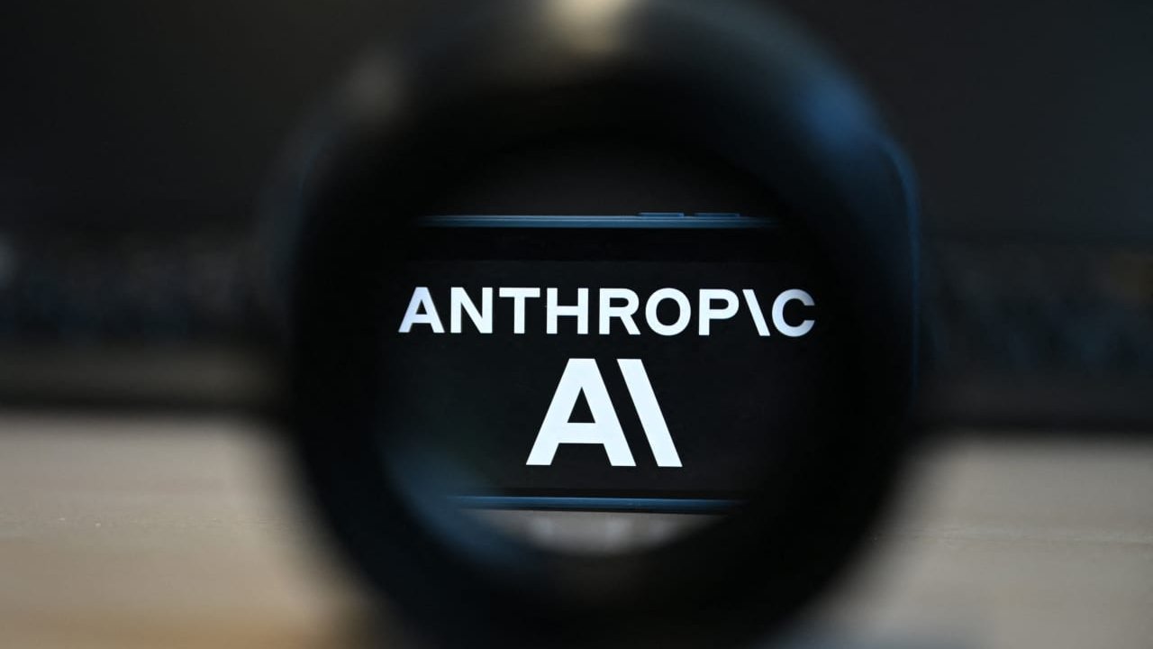 Может ли IPO Anthropic угрожать вашему пенсионному фонду? Дебаты о безопасности ИИ выходят на новый уровень.