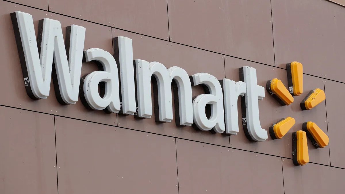 Пока Amazon блокирует ИИ-агентов, Walmart их приветствует