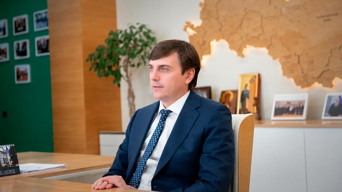 Глава Минпросвещения: Российские школы смогут формировать более узкие направления внутри шести профилей
